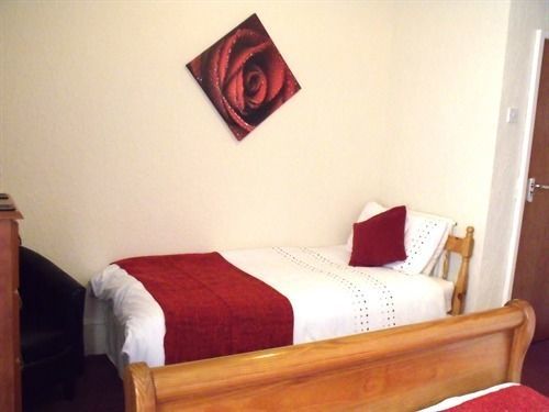Bed & Breakfast Benson - Small Families & Couples Only