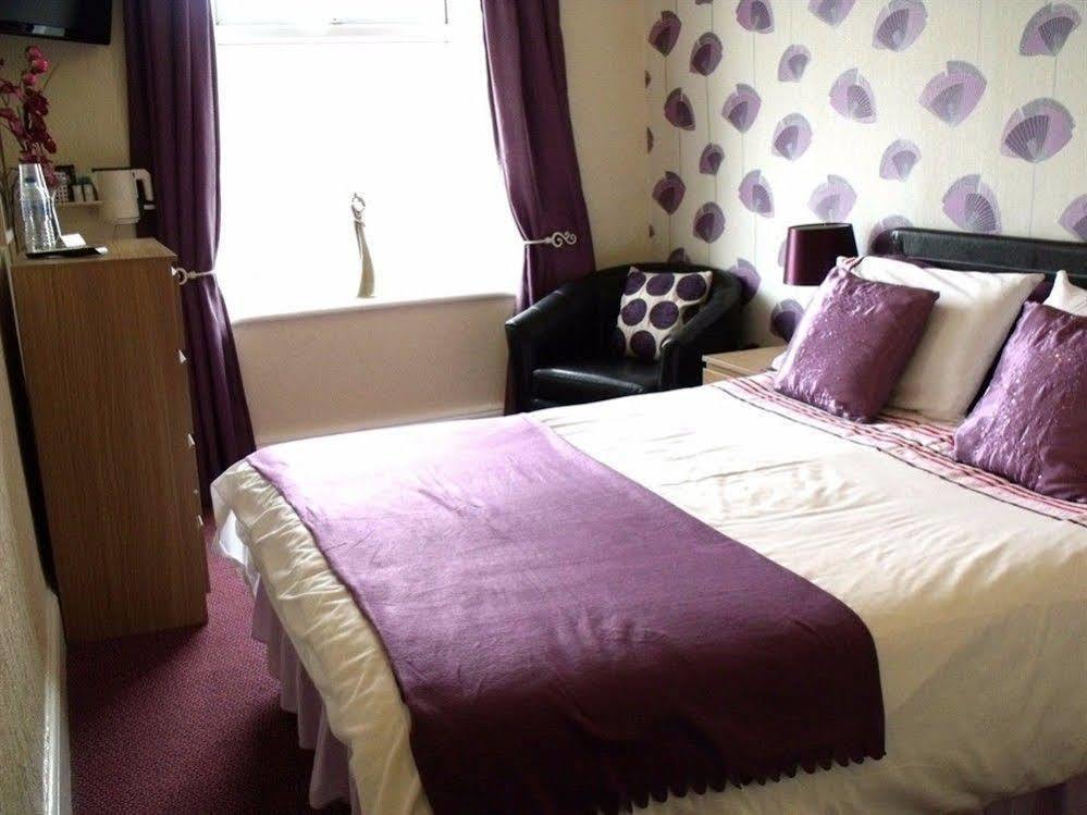 Bed and breakfast Benson - Small Families & Couples Only Blackpool