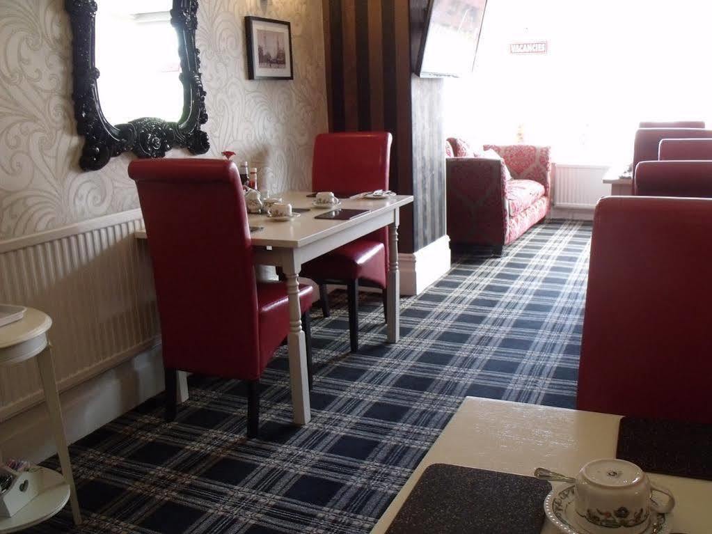 Benson - Small Families & Couples Only Bed and breakfast Blackpool